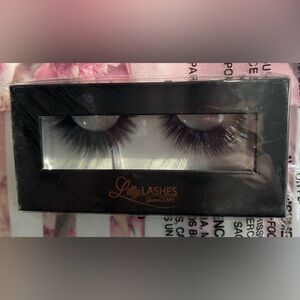 Lilly Lashes Faux Mink Black Eyelashes in “Delara”. NIB. Unopened.